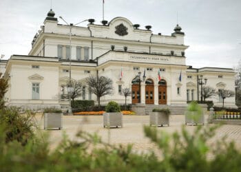 Днес е първото заседание на НС