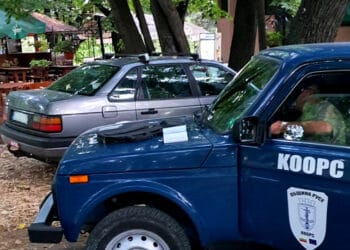 Извозват колите от Парка на младежта в Русе