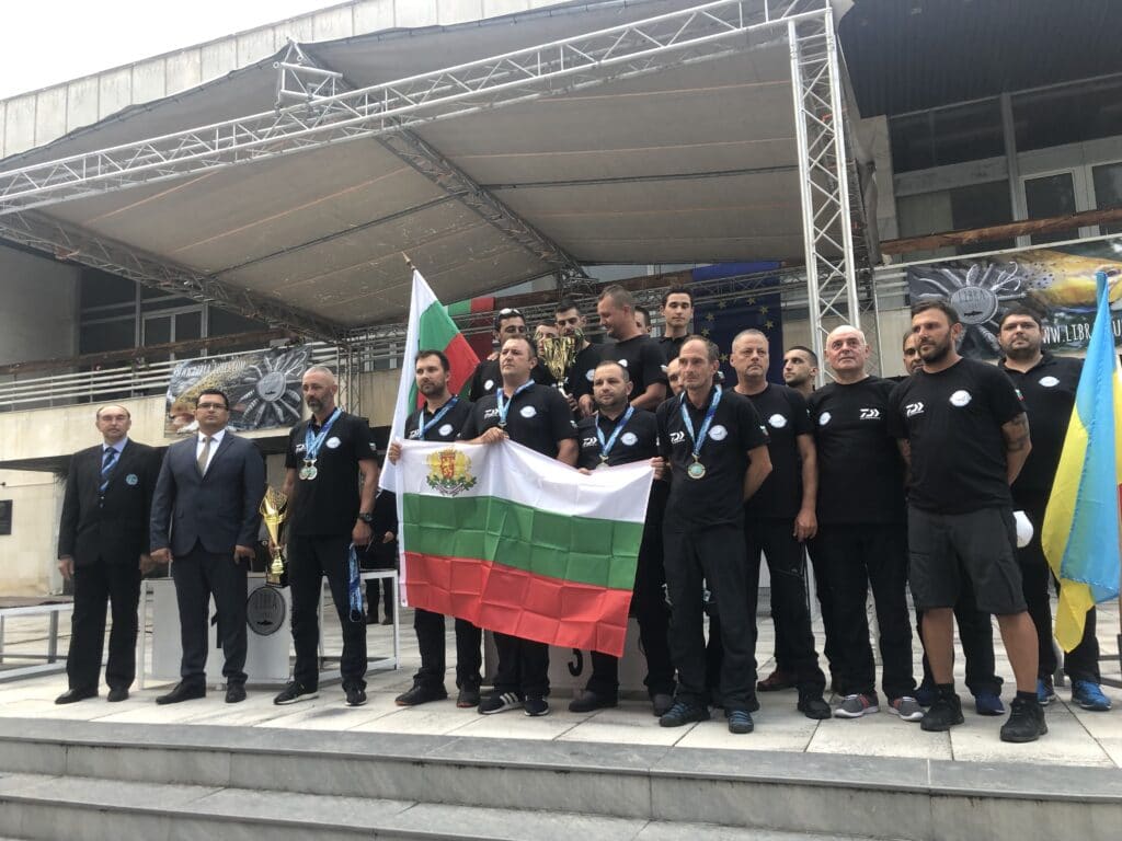 България трета на световното по риболов в Девин 1 Сн Българският отбор