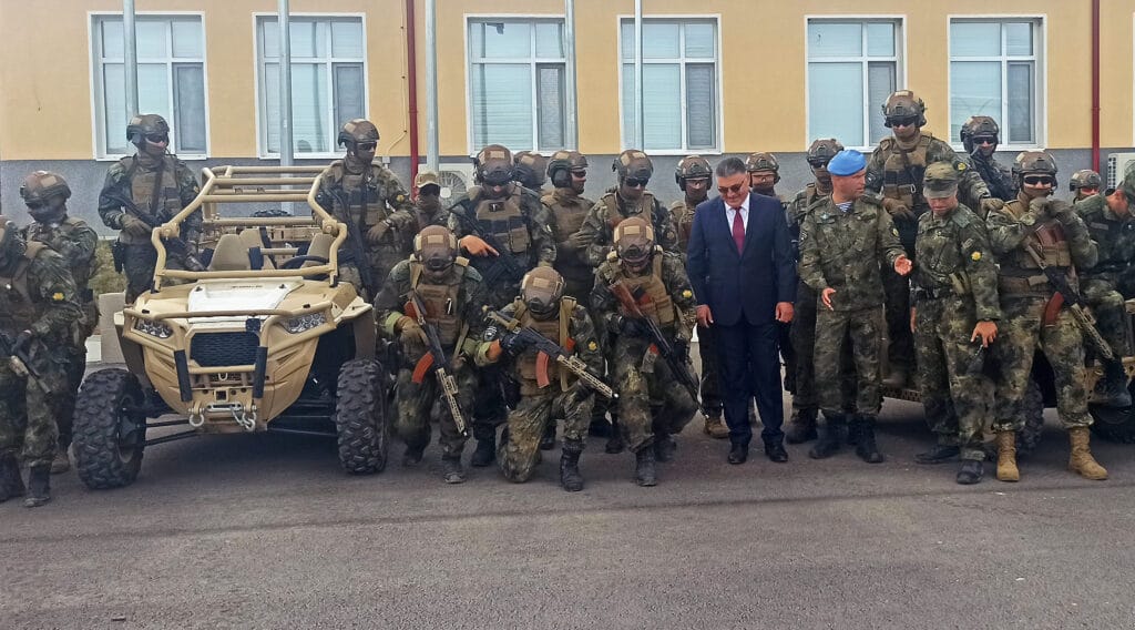 Министърът на отбраната в служебния кабинет Георги Панайотов присъства на учебен полигон "Црънча"