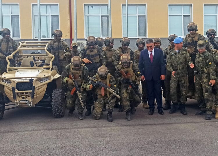 Министърът на отбраната в служебния кабинет Георги Панайотов присъства на учебен полигон "Црънча"