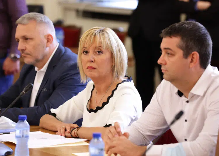 Манолова: "Борисов" 3 бе правителство на всяка цена 1 Мая Манолова
