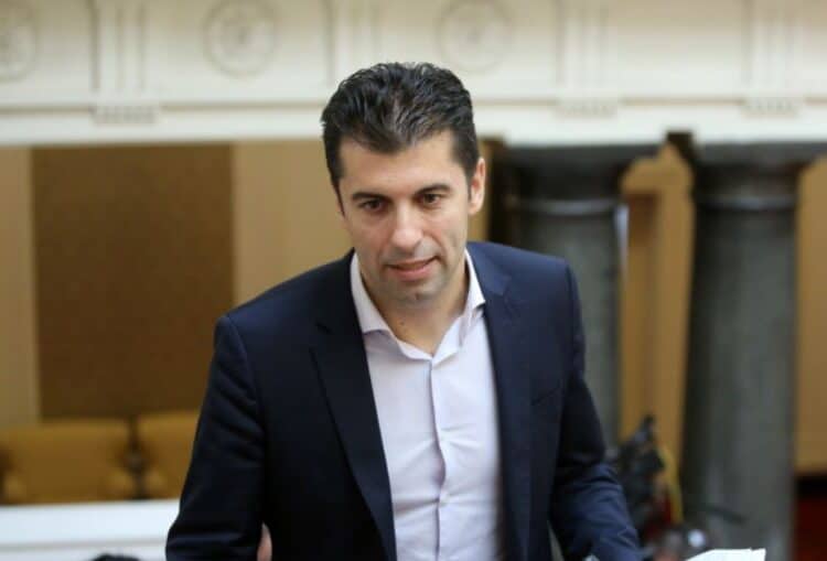 Кирил Петков