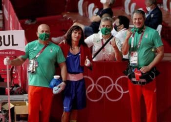 Щастливата Стойка Кръстева