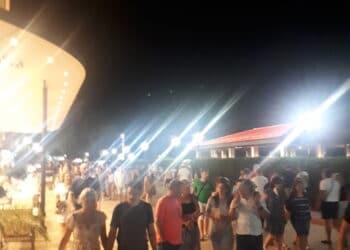 Българите хранят сезона на Златни пясъци, омлетът удари 12 лв.