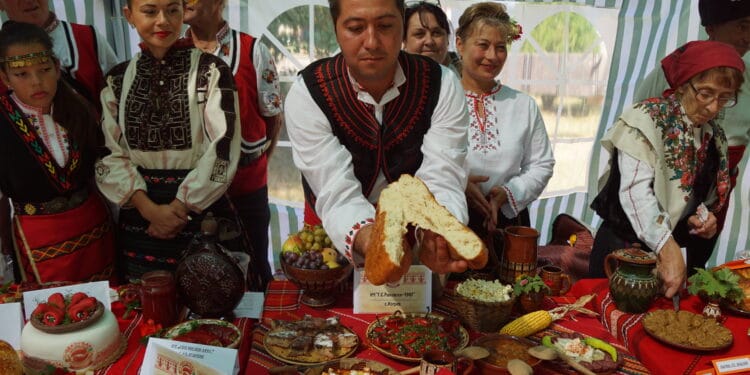 Много емоции с “Пълнената чушка – най-вкусната левченска традиция”