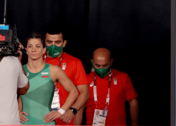 Евелина Николова