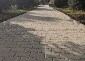 Един от новите тротоари.