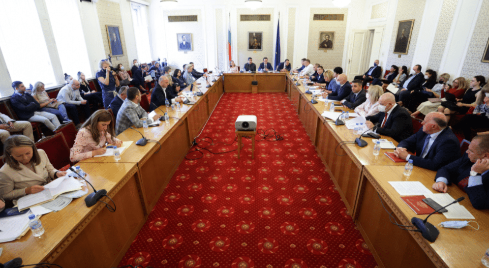 парламентарна комисия