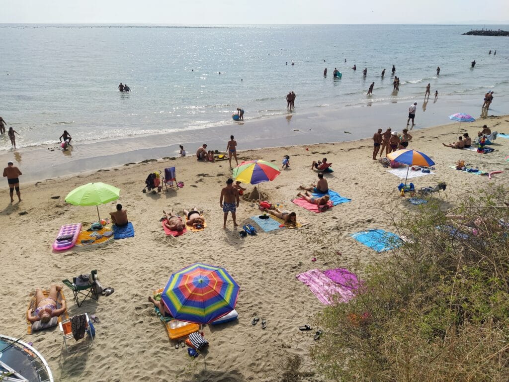плаж равда море