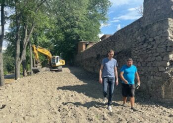 Кмет дарява заплатата си за Ямболската крепост