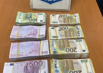 Откриха близо половин милион евро край Свиленград, скрити в хладилник на тир (Видео)