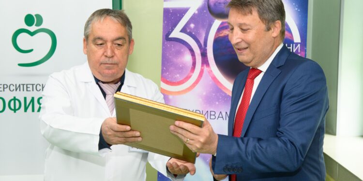 Пощенска банка и Visa предоставиха на “Софиямед” 125 000 лева