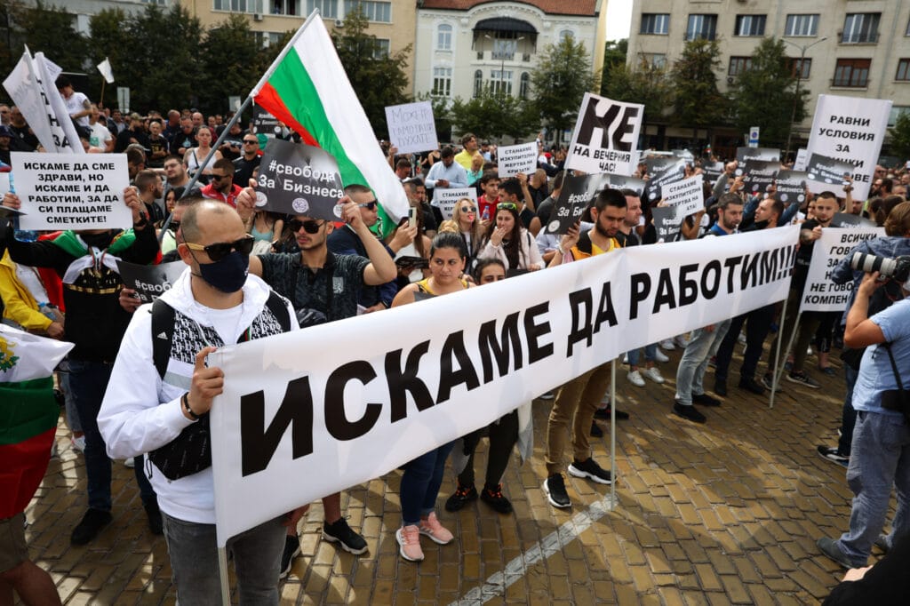 Ресторантьори: И ваксинираните ще излязат скоро на протест за правото на труд 1 1 49