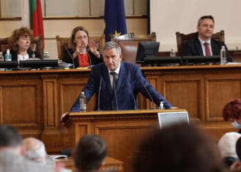 Сиди сезира СРЗИ: Кацаров нарушава мерките, които разписа сам