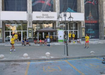 В демонстрациите участваха и няколко изявени млади спортисти от град Пазарджик.