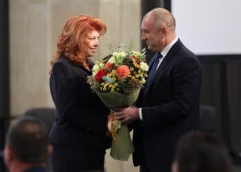 Официално: Издигнаха Радев и Йотова за втори мандат (ВИДЕО)