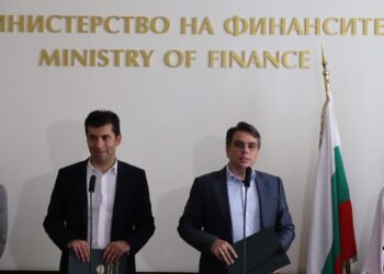 Кирил Петков и Асен Василев