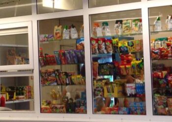 Започват масови проверки в училищните столове и лавки