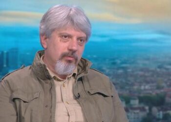 Заплашили с убийство проф. Витанов, посегнали и на колата му