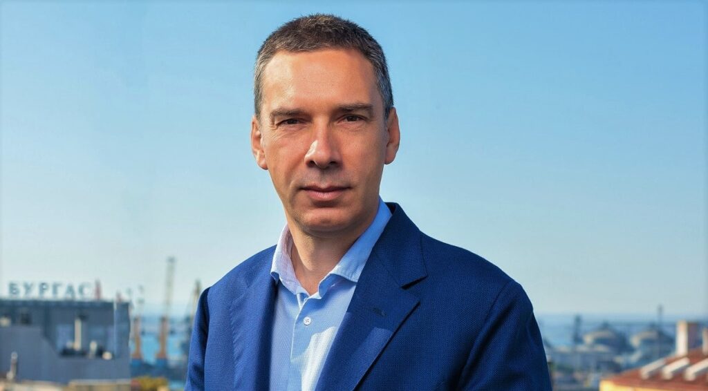 Фалшив профил на кмета на Бургас събира лични данни 1 1 154 e1670315332124