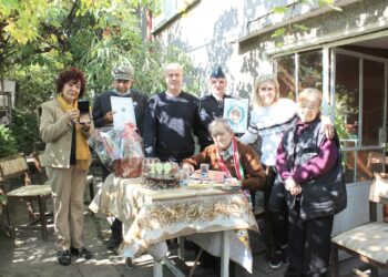 Ветеран от войната отпразнува 100-годишен юбилей в Гълъбово 7 Ветеран от войната отпразнува 100-годишен юбилей в Гълъбово