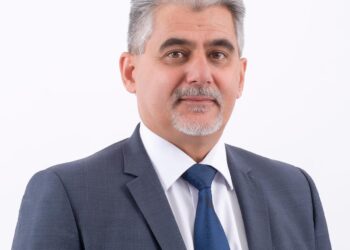 Историк и журналистка са президентската двойка на ВМРО