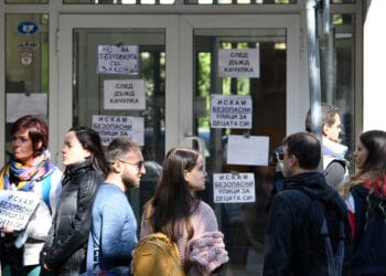 18-годишен ученик е прегазил момичетата в Стара Загора