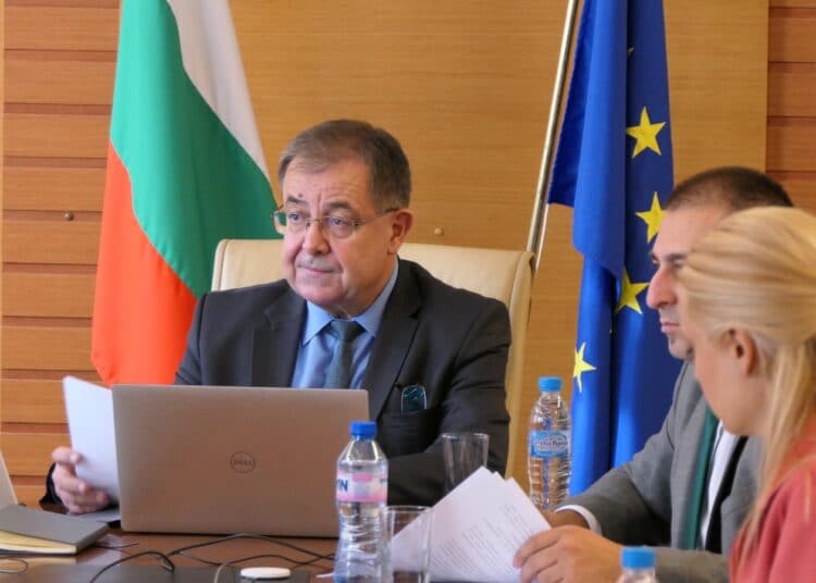 Министър Бозуков: Над 2000 тютюнопроизводители ще имат компенсации до 3 млн. лв. 1 image 1 1
