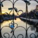 Румъния въвежда вечерен час, учениците – във ваканция