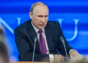 Русия въвежда неработна седмица заради ковид