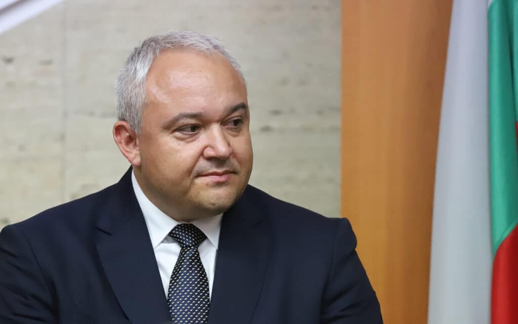 ИВАН ДЕМЕРДЖИЕВ