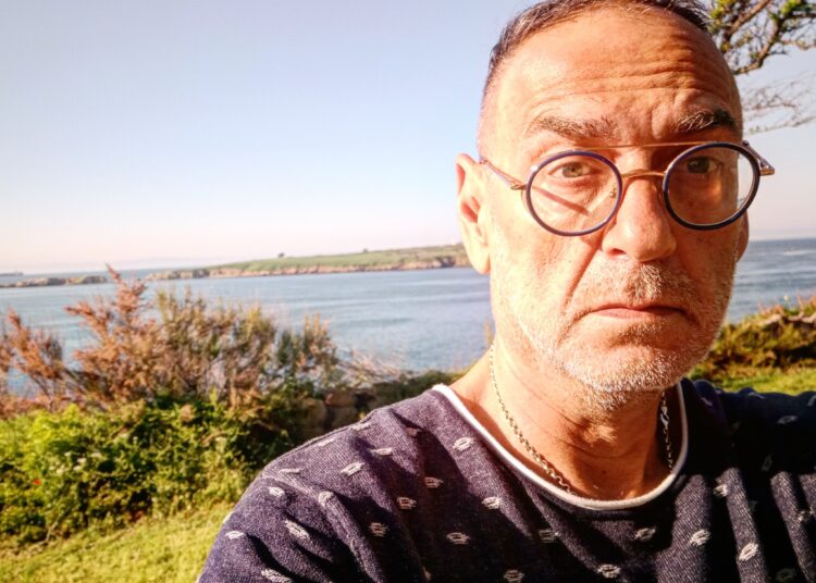Любен Дилов: Борисов не е човек, който държи злато в чекмеджета 1 Снимка: facebook.com/dilov.junior