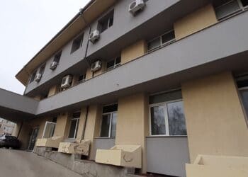 Медицински центрове в Асеновград и Раковски издавали фалшиви COVID сертификати