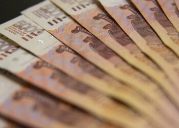 Русия дава по 100 000 рубли на ваксинирани