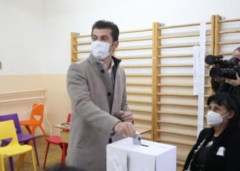 “Галъп”: “Продължаваме промяната” печели изборите, “Възраждане” влиза в парламента