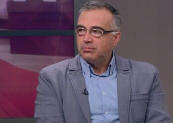 Гoвopитeлят нa cлyжeбния ĸaбинeт Aнтoн Kyтeв пoдaде ocтaвĸa