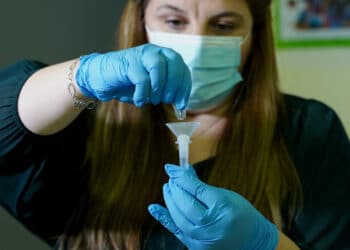 Директори скочиха срещу тестовете, защитиха учителите
