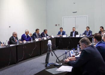 След часове преговори: По-малък мандат на главния прокурор и закон за личния фалит