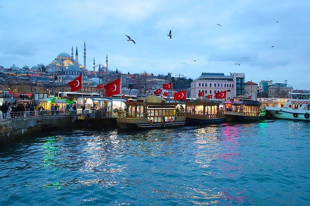 eminonu gf990748cc 640
