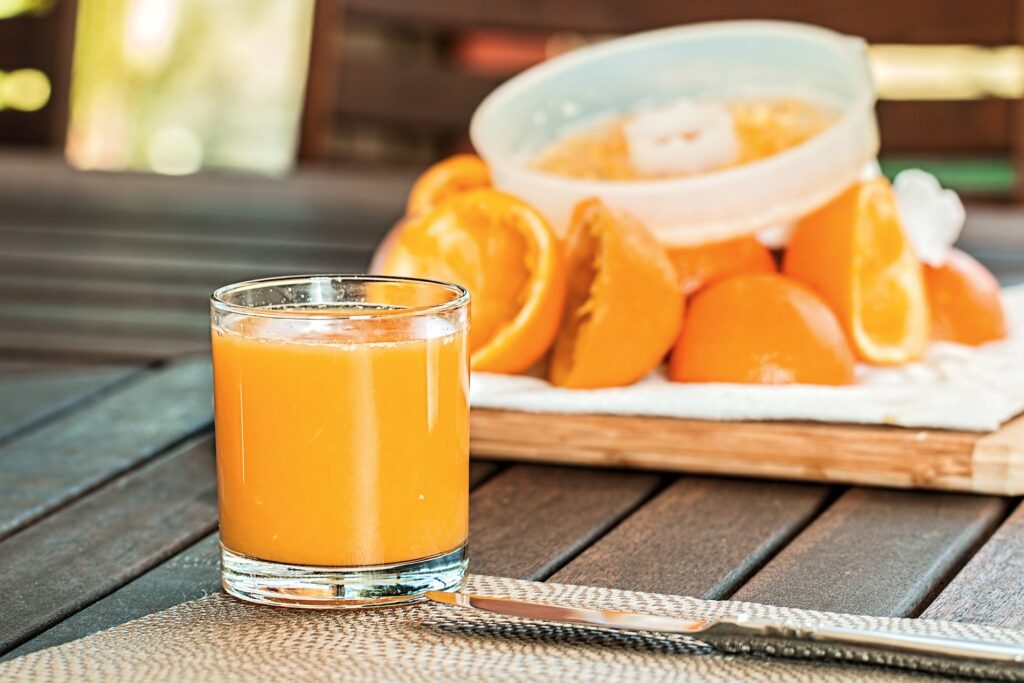 fresh orange juice g2438d8679 1920
