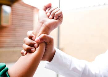 Специален БОТ помага в борбата с насилието в училище