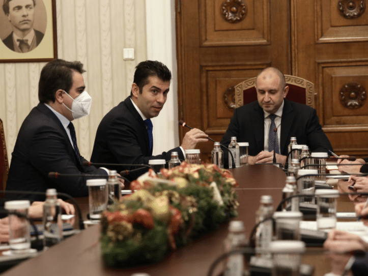 Кирил Петков Румен Радев