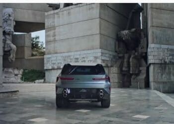 BMW представи в Маями новия си модел с клип, сниман в България