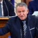 Няма нужда от правителствена болница, депутатите могат да се лекуват навсякъде
