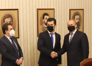 Кирил Петков при президента: Взели сме присърце да има правителство, най-скоро ще представим проект