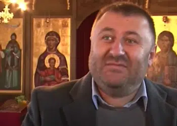 Мюсюлманин възражда 12 православни храма