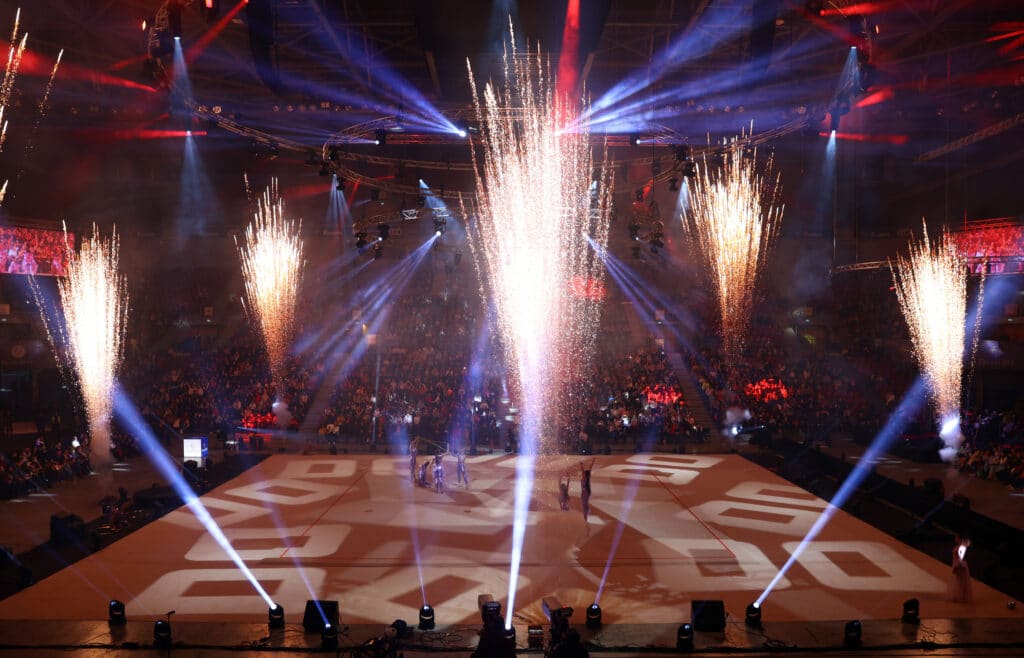 Грациите се сбогуваха с грандиозен шоу-спектакъл (Снимки) 3 Златни момичета