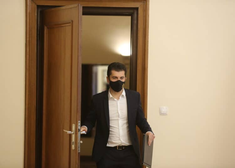 Кирил Петков