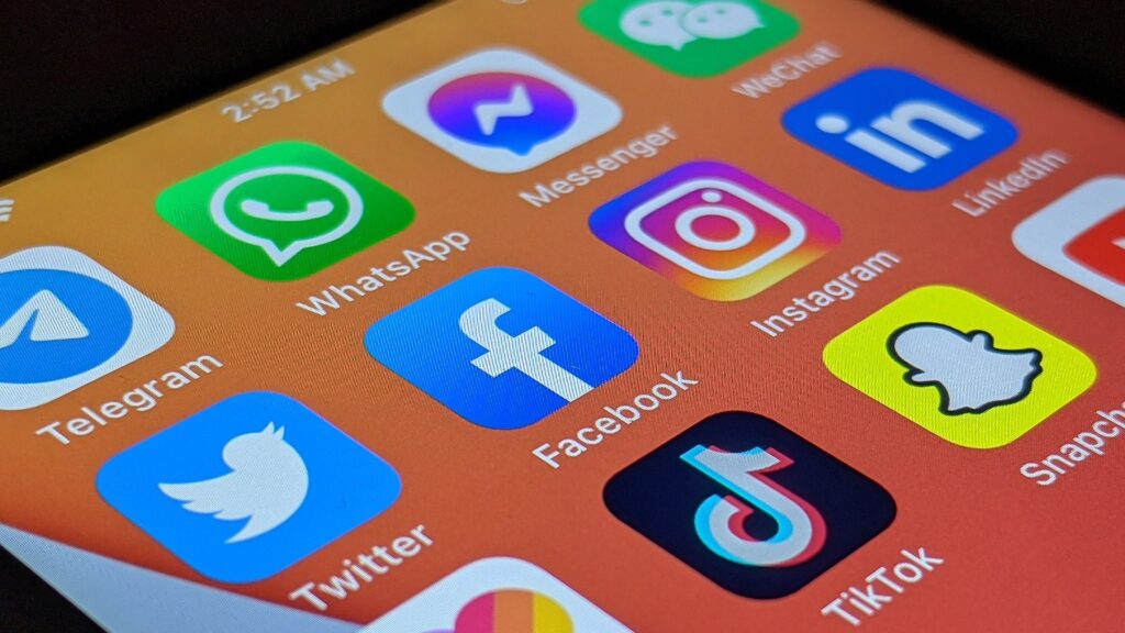 social media ge775bf59f 1920
